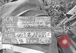 Standbild Japanisches Baka-Selbstmordbombenflugzeug Okinawa Ryukyu Inseln, 1945, aus Sekunde 1 historischem Filmmaterial Videoclip 65675052675