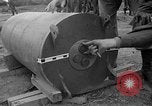 Standbild Japanisches Baka-Selbstmordbombenflugzeug Okinawa Ryukyu Inseln, 1945, aus Sekunde 19 historischem Filmmaterial Videoclip 65675052675
