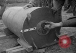 Standbild Japanisches Baka-Selbstmordbombenflugzeug Okinawa Ryukyu Inseln, 1945, aus Sekunde 21 historischem Filmmaterial Videoclip 65675052675