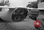 Standbild Japanisches Baka-Selbstmordbombenflugzeug Okinawa Ryukyu Inseln, 1945, aus Sekunde 45 historischem Filmmaterial Videoclip 65675052675