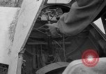 Standbild Japanisches Baka-Selbstmordbombenflugzeug Okinawa Ryukyu Inseln, 1945, aus Sekunde 52 historischem Filmmaterial Videoclip 65675052675