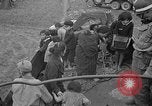 Immagine di Le truppe statunitensi internano i civili a Okinawa Okinawa isole Ryukyu, 1945, secondo 24 filmato di repertorio 65675052676