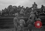 Immagine di Le truppe statunitensi internano i civili a Okinawa Okinawa isole Ryukyu, 1945, secondo 59 filmato di repertorio 65675052676