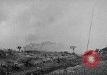 Standbild USA 7th Infantry Division Okinawa Ryukyu Inseln, 1945, aus Sekunde 10 historischem Filmmaterial Videoclip 65675052677