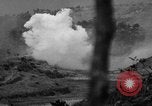 Standbild USA 7th Infantry Division Okinawa Ryukyu Inseln, 1945, aus Sekunde 20 historischem Filmmaterial Videoclip 65675052677