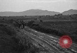 Standbild 7th Infantry Division Soldaten Kin Okinawa Ryukyu Inseln, 1945, aus Sekunde 6 historischem Filmmaterial Videoclip 65675052683