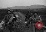 Standbild 7th Infantry Division Soldaten Kin Okinawa Ryukyu Inseln, 1945, aus Sekunde 46 historischem Filmmaterial Videoclip 65675052683