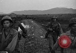 Standbild 7th Infantry Division Soldaten Kin Okinawa Ryukyu Inseln, 1945, aus Sekunde 47 historischem Filmmaterial Videoclip 65675052683