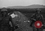 Standbild 7th Infantry Division Soldaten Kin Okinawa Ryukyu Inseln, 1945, aus Sekunde 48 historischem Filmmaterial Videoclip 65675052683