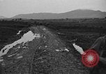 Standbild 7th Infantry Division Soldaten Kin Okinawa Ryukyu Inseln, 1945, aus Sekunde 49 historischem Filmmaterial Videoclip 65675052683