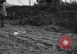 Standbild 7th Infantry Division Soldaten Kin Okinawa Ryukyu Inseln, 1945, aus Sekunde 59 historischem Filmmaterial Videoclip 65675052683