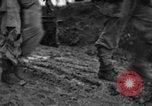 Standbild 7th Infantry Division Soldaten Kin Okinawa Ryukyu Inseln, 1945, aus Sekunde 61 historischem Filmmaterial Videoclip 65675052683