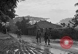 Standbild 7th Infantry Division Soldaten Kin Okinawa Ryukyu Inseln, 1945, aus Sekunde 24 historischem Filmmaterial Videoclip 65675052684
