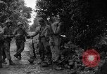 Standbild 7 Division Infanteristen Kin Okinawa Ryukyu Inseln, 1945, aus Sekunde 11 historischem Filmmaterial Videoclip 65675052685