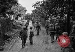 Standbild 7 Division Infanteristen Kin Okinawa Ryukyu Inseln, 1945, aus Sekunde 24 historischem Filmmaterial Videoclip 65675052685