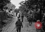 Standbild 7 Division Infanteristen Kin Okinawa Ryukyu Inseln, 1945, aus Sekunde 26 historischem Filmmaterial Videoclip 65675052685