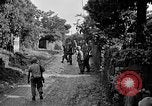 Standbild 7 Division Infanteristen Kin Okinawa Ryukyu Inseln, 1945, aus Sekunde 31 historischem Filmmaterial Videoclip 65675052685