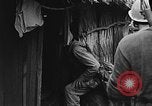 Standbild 7 Division Infanteristen Kin Okinawa Ryukyu Inseln, 1945, aus Sekunde 43 historischem Filmmaterial Videoclip 65675052685