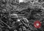 Standbild 7 Division Infanteristen Kin Okinawa Ryukyu Inseln, 1945, aus Sekunde 43 historischem Filmmaterial Videoclip 65675052690