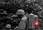 Standbild 7 Division Infanteristen Kin Okinawa Ryukyu Inseln, 1945, aus Sekunde 56 historischem Filmmaterial Videoclip 65675052690