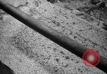 Standbild Japanische Team Umfragen Hiroshima Atombombe Schäden Hiroshima Japan, 1945, aus Sekunde 34 historischem Filmmaterial Videoclip 65675052703