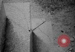 Standbild Japanische Team Umfragen Hiroshima Atombombe Schäden Hiroshima Japan, 1945, aus Sekunde 35 historischem Filmmaterial Videoclip 65675052703