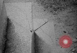 Standbild Japanische Team Umfragen Hiroshima Atombombe Schäden Hiroshima Japan, 1945, aus Sekunde 36 historischem Filmmaterial Videoclip 65675052703