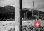 Standbild Japanische Team Umfragen Hiroshima Atombombe Schäden Hiroshima Japan, 1945, aus Sekunde 38 historischem Filmmaterial Videoclip 65675052703