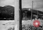 Standbild Japanische Team Umfragen Hiroshima Atombombe Schäden Hiroshima Japan, 1945, aus Sekunde 40 historischem Filmmaterial Videoclip 65675052703