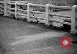 Standbild Japanische Team Umfragen Hiroshima Atombombe Schäden Hiroshima Japan, 1945, aus Sekunde 54 historischem Filmmaterial Videoclip 65675052703