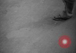 Standbild Japanische Team Umfragen Hiroshima Atombombe Schäden Hiroshima Japan, 1945, aus Sekunde 60 historischem Filmmaterial Videoclip 65675052703