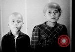 Standbild japanischen Patienten Hiroshima Japan, 1945, aus Sekunde 11 historischem Filmmaterial Videoclip 65675052708