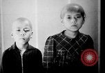 Standbild japanischen Patienten Hiroshima Japan, 1945, aus Sekunde 12 historischem Filmmaterial Videoclip 65675052708