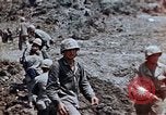 Image 1er Régiment de Marines Shuri Okinawa îles Ryukyu, 1945, de la seconde 5 séquences d'archives historiques vidéo 65675052723