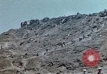 Image 1er Régiment de Marines Shuri Okinawa îles Ryukyu, 1945, de la seconde 30 séquences d'archives historiques vidéo 65675052723
