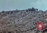Image 1er Régiment de Marines Shuri Okinawa îles Ryukyu, 1945, de la seconde 38 séquences d'archives historiques vidéo 65675052723