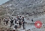 Image 1er Régiment de Marines Shuri Okinawa îles Ryukyu, 1945, de la seconde 60 séquences d'archives historiques vidéo 65675052723