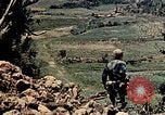 Standbild 1st Battalion 1 Marines Naha Okinawa Ryukyu Inseln, 1945, aus Sekunde 4 historischem Filmmaterial Videoclip 65675052726