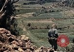 Standbild 1st Battalion 1 Marines Naha Okinawa Ryukyu Inseln, 1945, aus Sekunde 7 historischem Filmmaterial Videoclip 65675052726