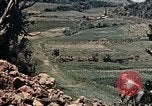 Standbild 1st Battalion 1 Marines Naha Okinawa Ryukyu Inseln, 1945, aus Sekunde 10 historischem Filmmaterial Videoclip 65675052726