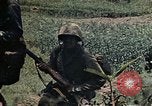Standbild 1st Battalion 1 Marines Naha Okinawa Ryukyu Inseln, 1945, aus Sekunde 17 historischem Filmmaterial Videoclip 65675052726
