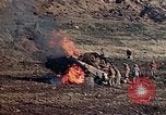 Standbild 1st Battalion 1 Marines Naha Okinawa Ryukyu Inseln, 1945, aus Sekunde 33 historischem Filmmaterial Videoclip 65675052726