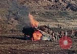 Standbild 1st Battalion 1 Marines Naha Okinawa Ryukyu Inseln, 1945, aus Sekunde 37 historischem Filmmaterial Videoclip 65675052726