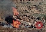 Standbild 1st Battalion 1 Marines Naha Okinawa Ryukyu Inseln, 1945, aus Sekunde 48 historischem Filmmaterial Videoclip 65675052726