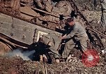 Standbild 1st Battalion 1 Marines Naha Okinawa Ryukyu Inseln, 1945, aus Sekunde 58 historischem Filmmaterial Videoclip 65675052726