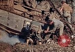 Standbild 1st Battalion 1 Marines Naha Okinawa Ryukyu Inseln, 1945, aus Sekunde 60 historischem Filmmaterial Videoclip 65675052726