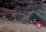 Image 1er Bataillon 1ère marines Naha Okinawa îles Ryukyu, 1945, de la seconde 27 séquences d'archives historiques vidéo 65675052727