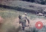 Image 1er Bataillon 1ère marines Naha Okinawa îles Ryukyu, 1945, de la seconde 36 séquences d'archives historiques vidéo 65675052727
