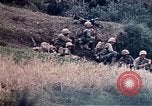 Image 1er Bataillon 1ère marines Naha Okinawa îles Ryukyu, 1945, de la seconde 40 séquences d'archives historiques vidéo 65675052727