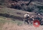 Image 1er Bataillon 1ère marines Naha Okinawa îles Ryukyu, 1945, de la seconde 44 séquences d'archives historiques vidéo 65675052727